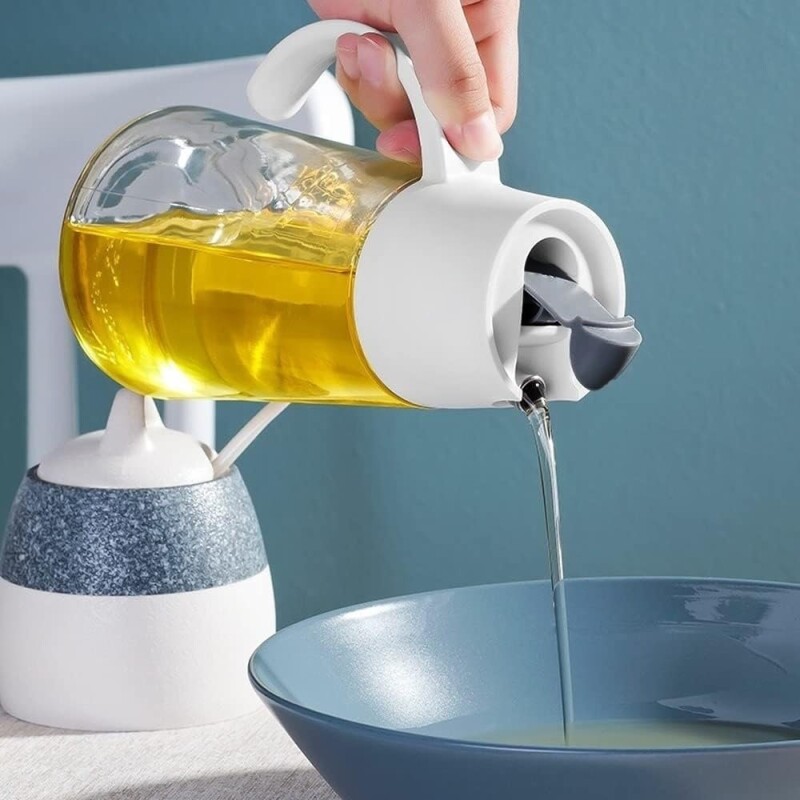 Aceitera con Tapa Automática 630 ml Colores Surtidos ACEITERA C/TAPA AUTOMATICA 630ML COLORES SURTIDOS