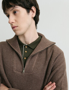 470984 REMERA HARRY Marron