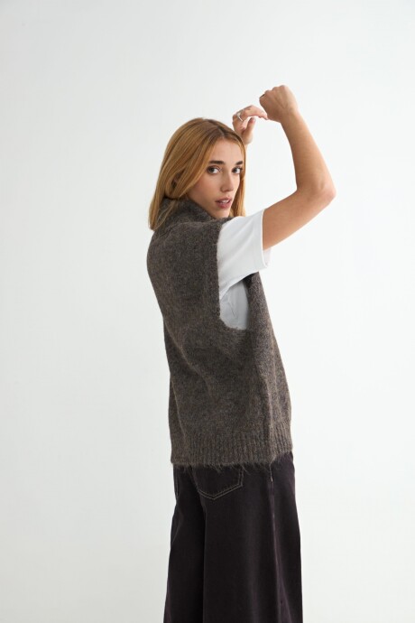 CHALECO SÁNDALO MARRON