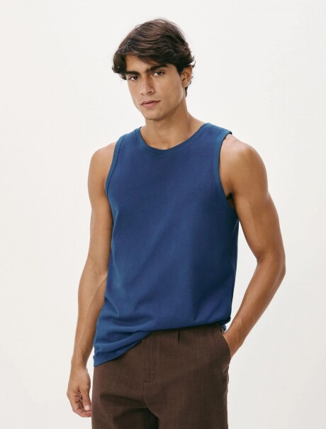 MUSCULOSA BÁSICA WORLD AZUL