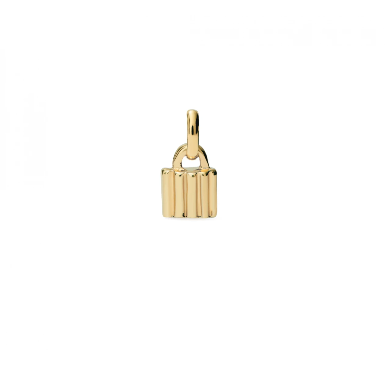 CHARM BAÑADO EN ORO 18K CON FORMA DE CANDADO. - Charm 