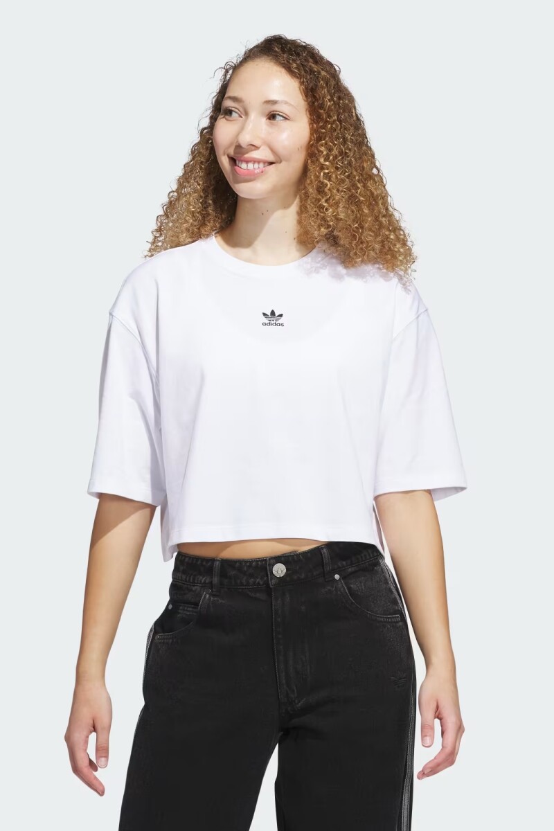 ESSENTIALS CROP TEE Blanco