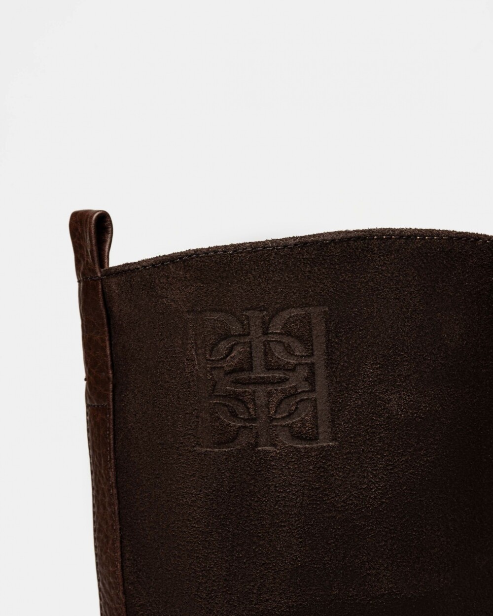 Bota caña alta New ascot en gamuza Marron