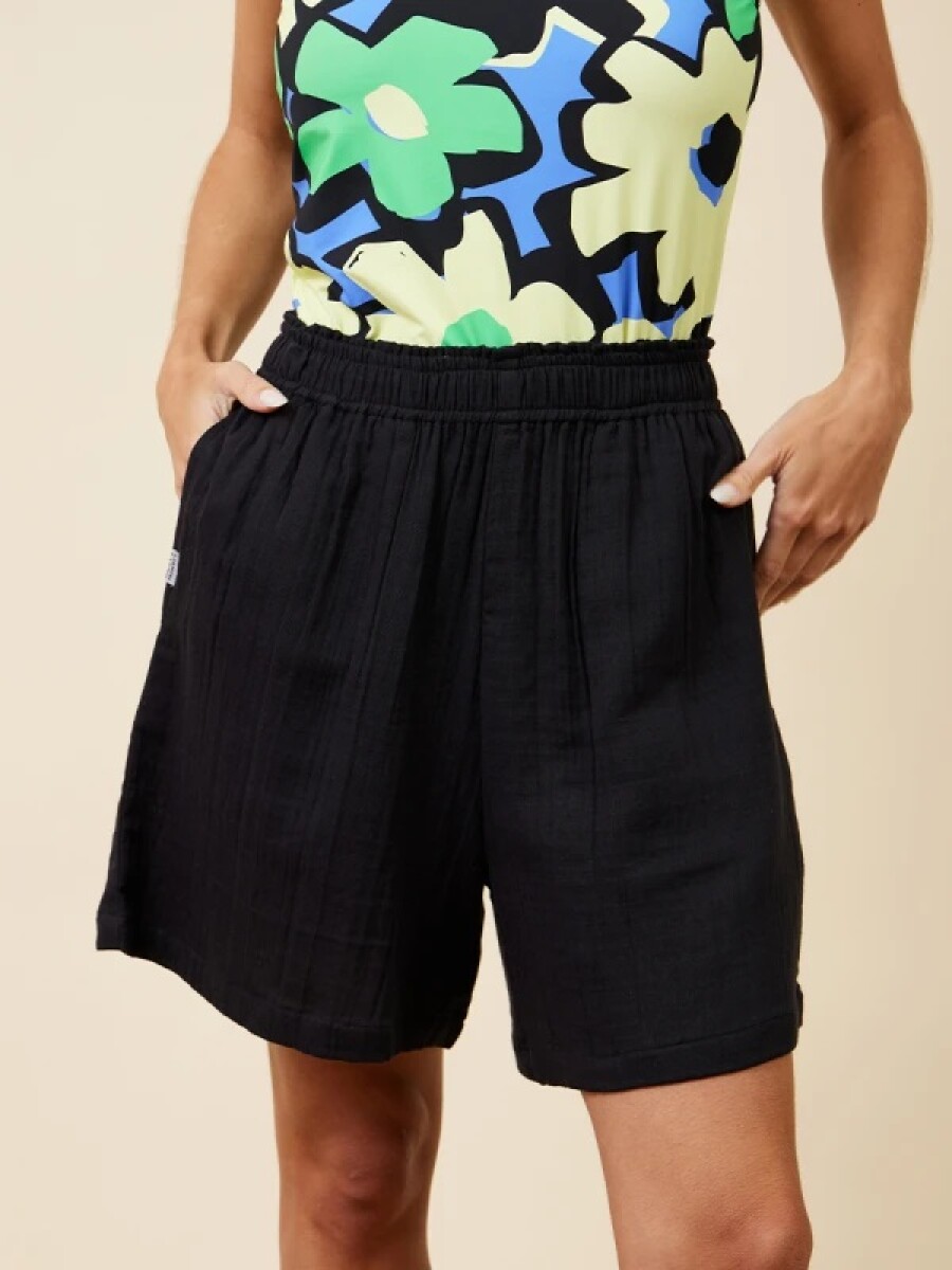 SHORT RUSTY SELANA - NEGRO 