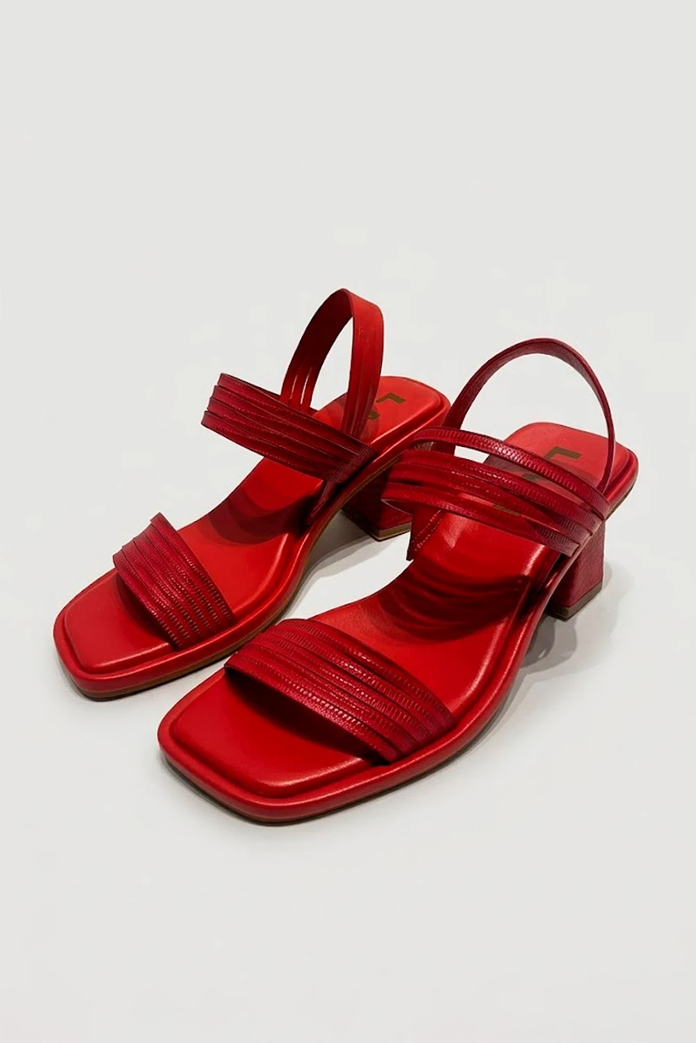SANDALIAS TRAMA