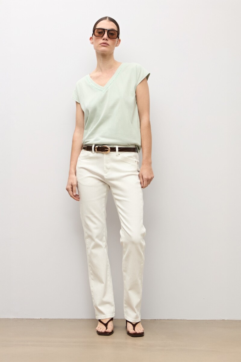 Remera escote V con vainillas - verde pastel 