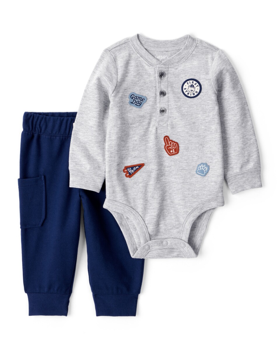 Set dos piezas de algodón, pantalón y body, diseño deportivo 