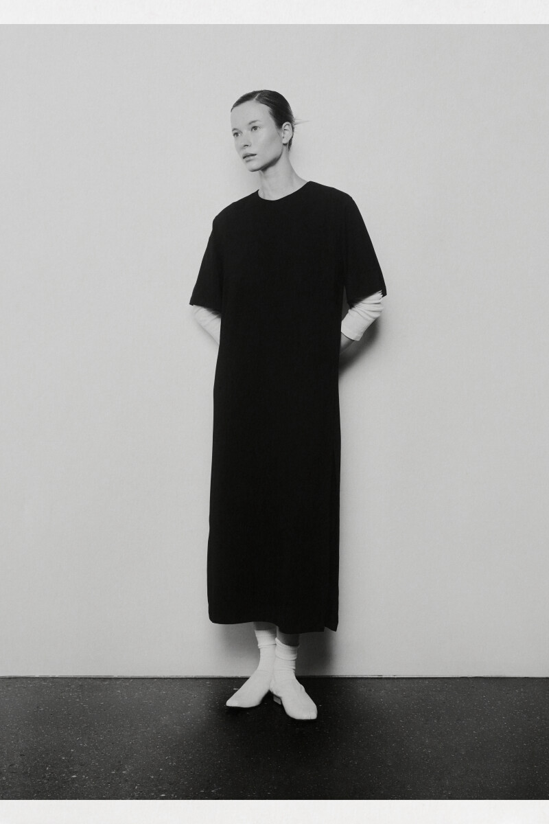 0055 COTTON DRESS CON MANGA CR Negro