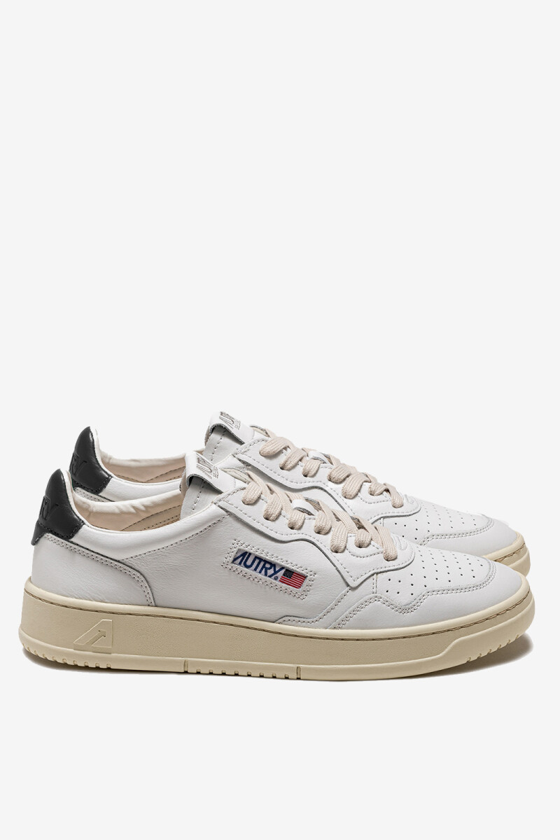 ZAPATILLA MEDALIST LOW Negro