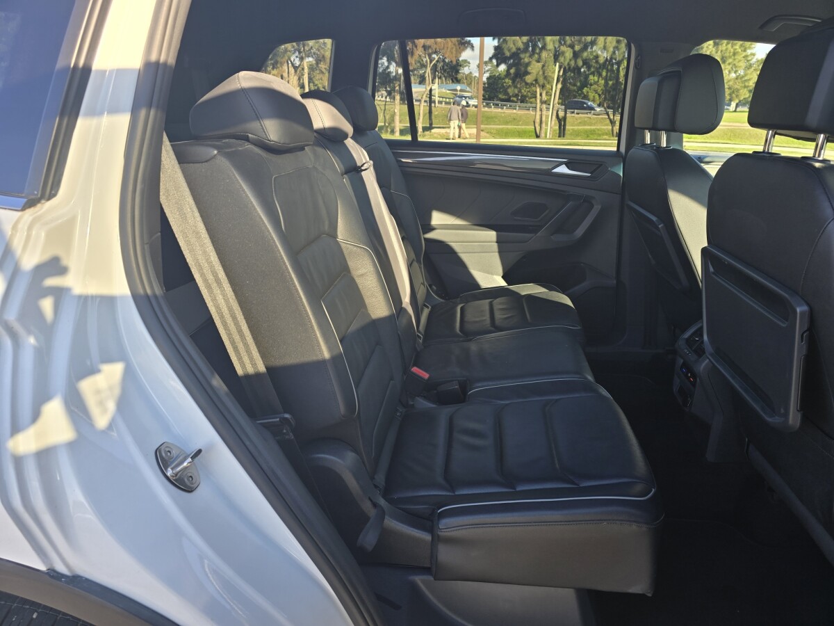 Volkswagen Tiguan Highline 2.0 7Pax | Permuta / Financia Volkswagen Tiguan Highline 2.0 7Pax | Permuta / Financia