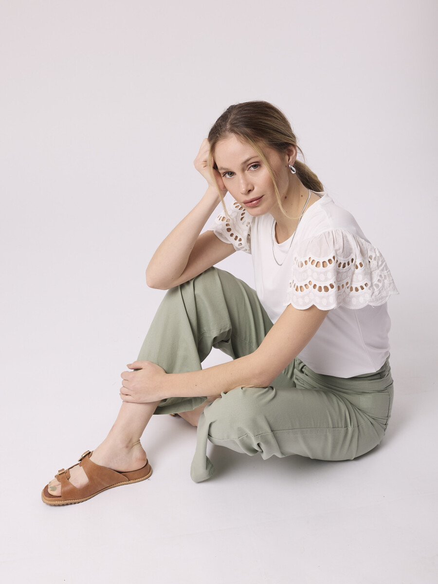 T-shirt m/c con volado - blanco 