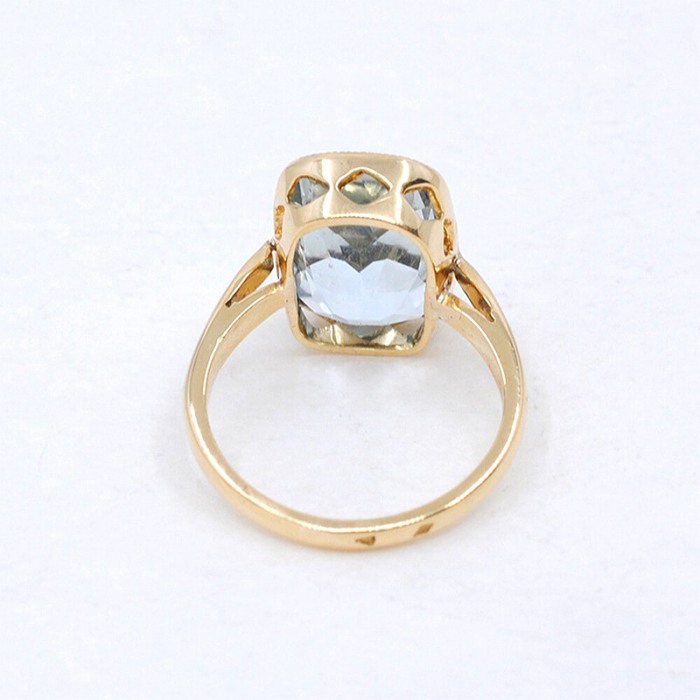 Anillo En Oro 18K Con Aguamarina Anillo En Oro 18K Con Aguamarina