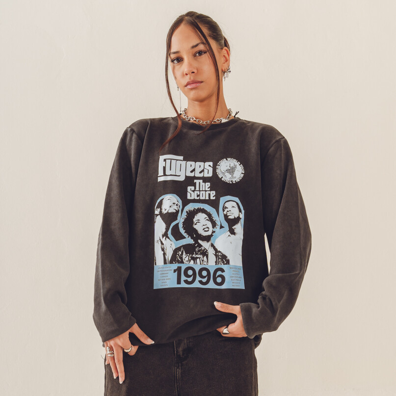 BUZO FUGEES BUZO FUGEES