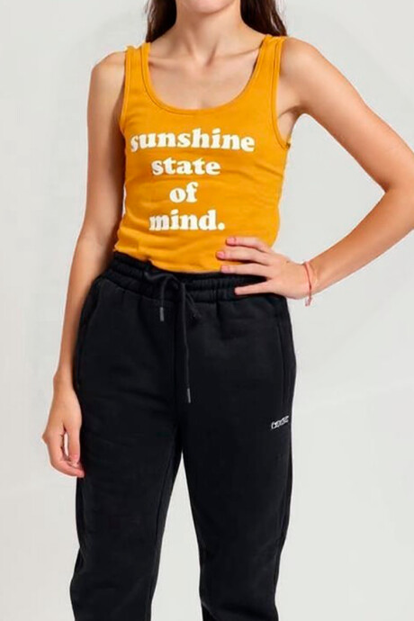 MUSCULOSA LINEAL GIRLS RUSTY Mostaza