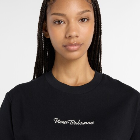 Remera New Balance de Dama - Athletics Script - WT53913BK BLACK