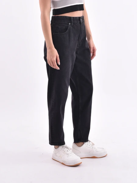 JEAN CHAR MOM FIT NEGRO