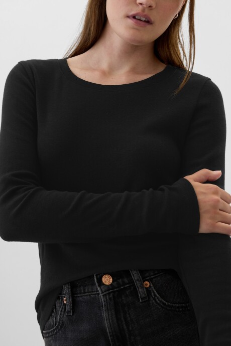 Remera Básica Cuello Redondo Manga Larga Mujer True Black