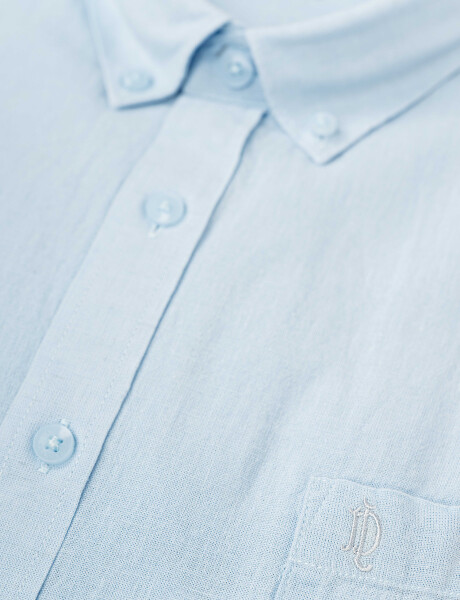 Camisa mc lino lisa celeste