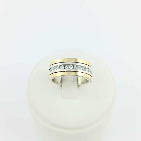 Anillo de plata 925 con double en oro 18 ktes y circonias. Anillo de plata 925 con double en oro 18 ktes y circonias.