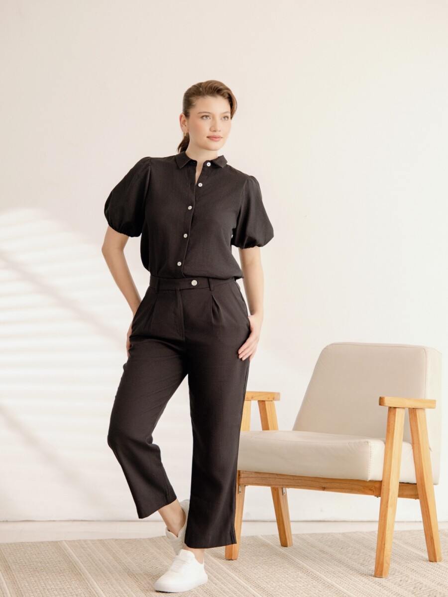 Camisa Abullonada. - Negro 