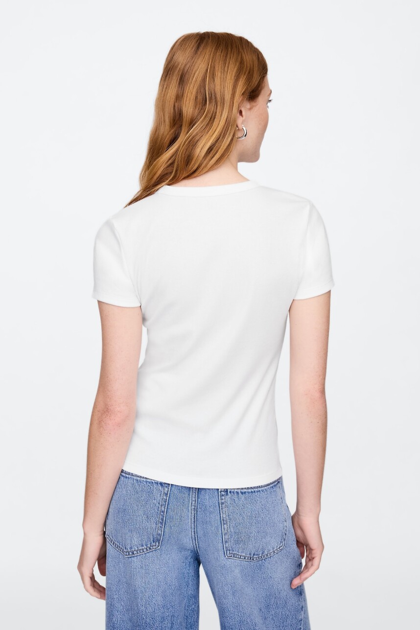 Remera Rib Cuello Redondo Mujer White Uk