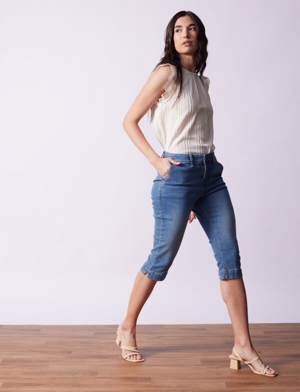 Capri Jean Goddess JEAN CLARO