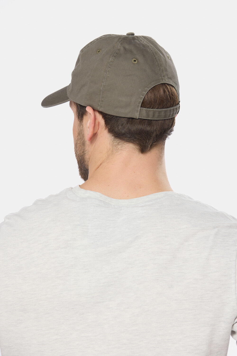 GORRO VISER DE LONA CON PARCHE DE GOMA Verde