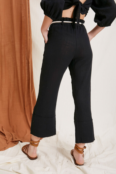 PANTALON ORILLA NEGRO