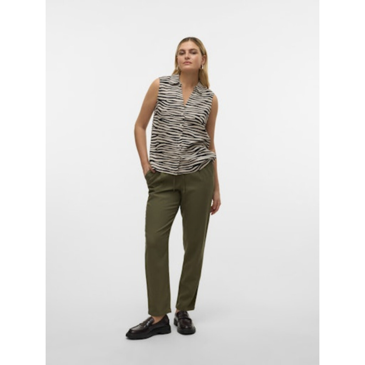 VMJESMILO ANKLE PANTS WVN GA NOOS - Kalamata 
