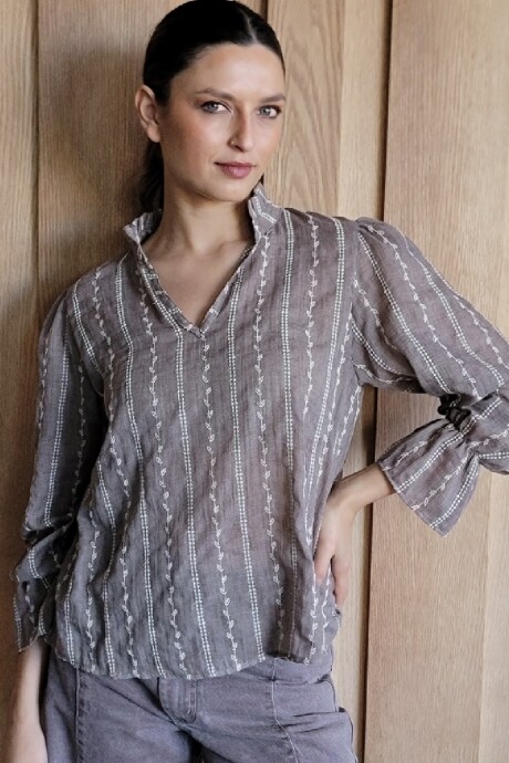 Blusa Copenhague Broderie Tostado