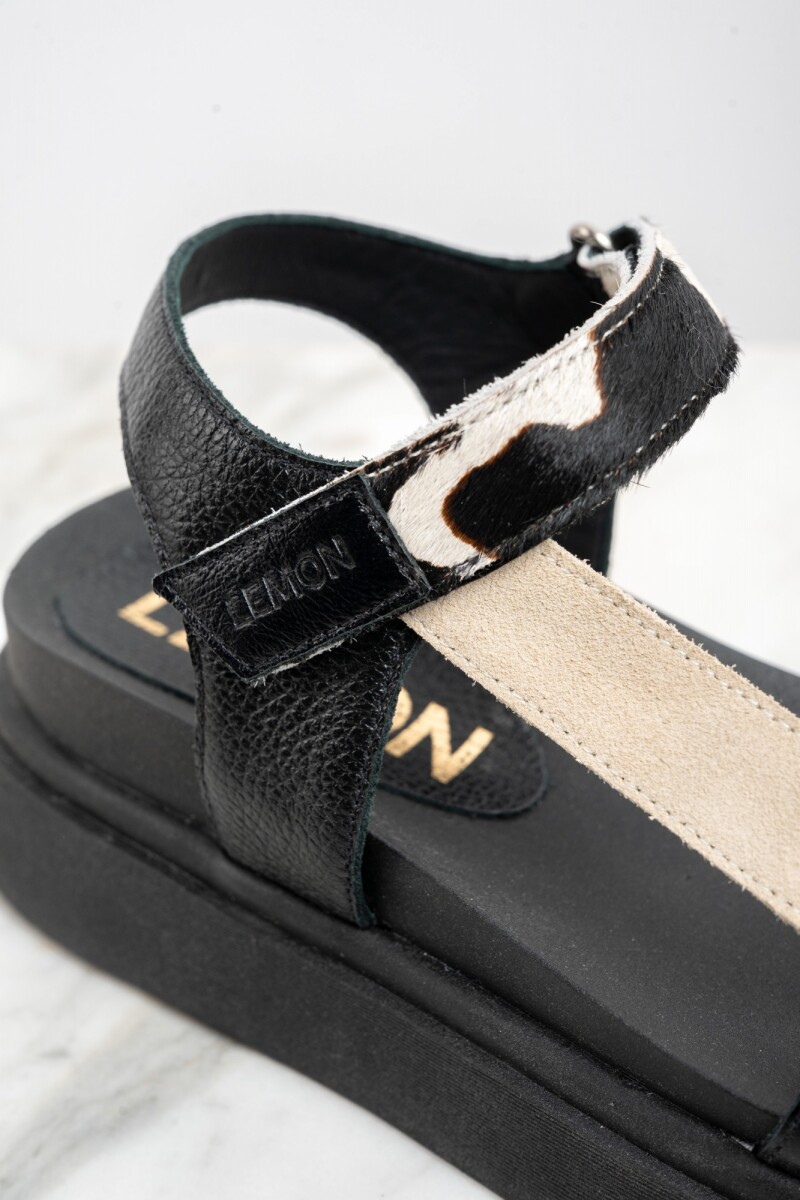 Sandalia Cuero Combinada Negro