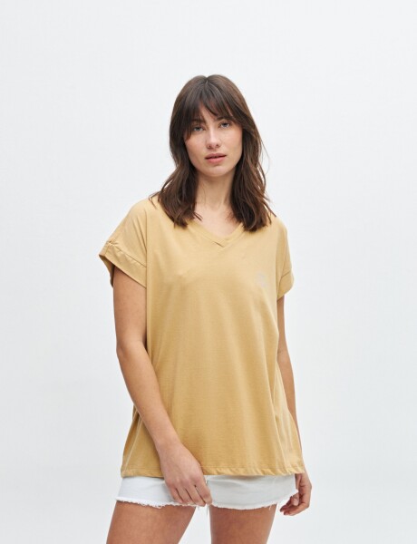 Musculosa básica Famone Dulce de leche