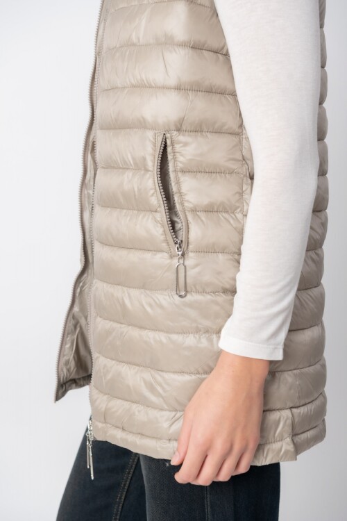 Chaleco con capucha Beige