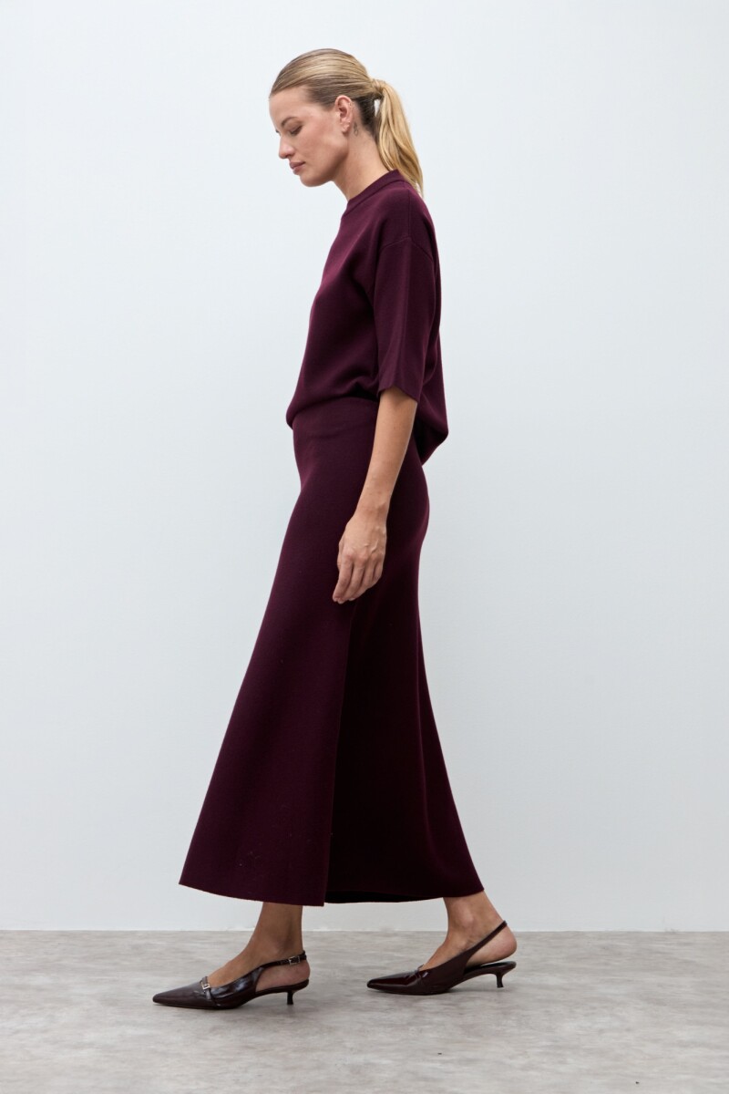 Falda tejida ciruela