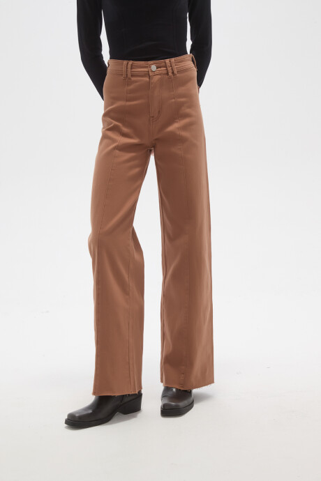 Pantalon Cyrath Tostado
