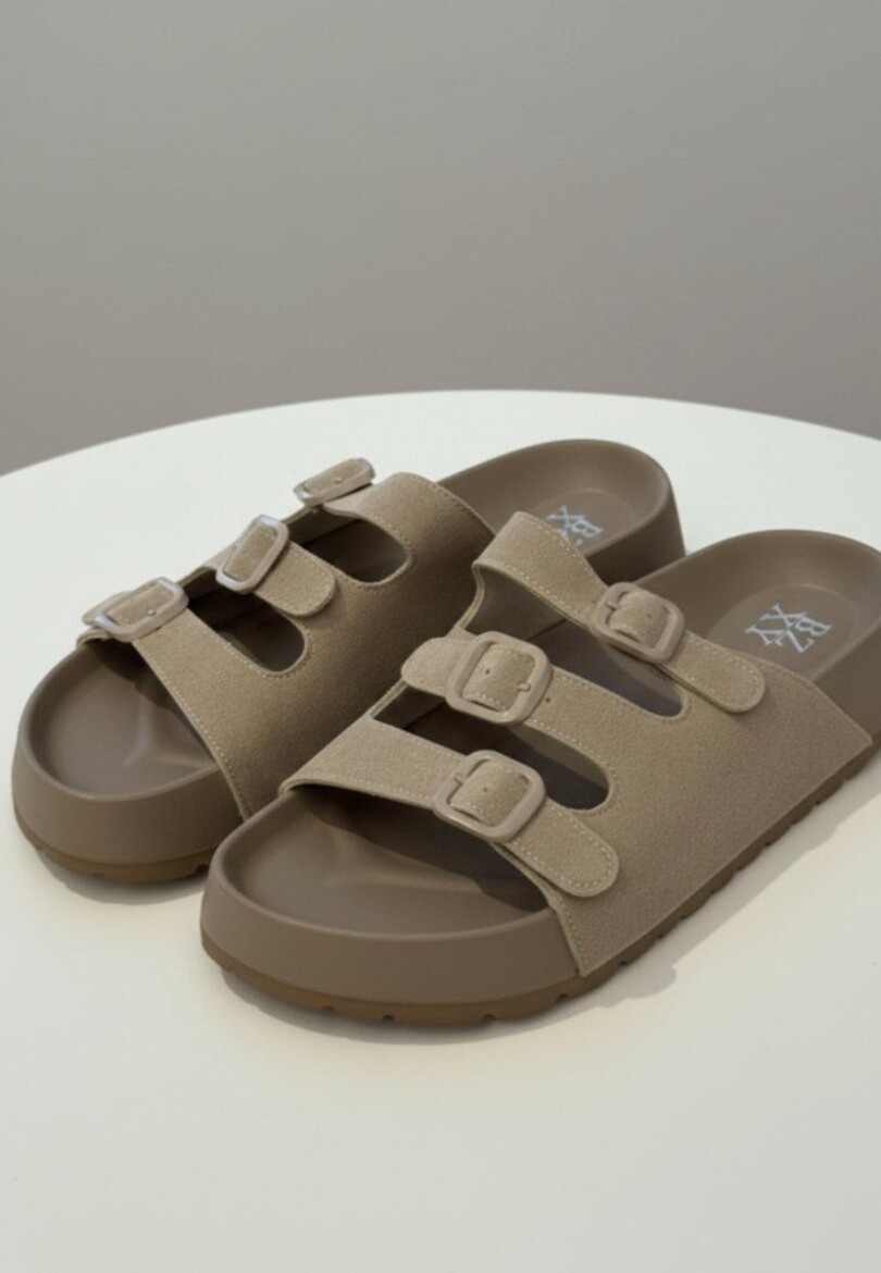 SANDALIA TIRAS BEIGE