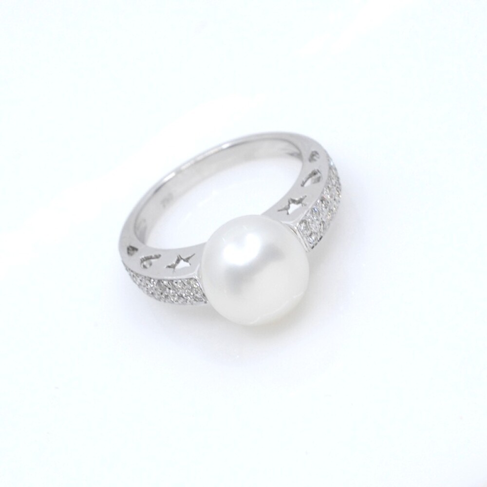Anillo oro 18k blanco,brillantes y perla de cultivo 9,5mm Anillo oro 18k blanco,brillantes y perla de cultivo 9,5mm