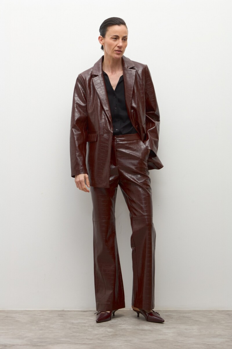 Pantalón crocco eco cuero chocolate