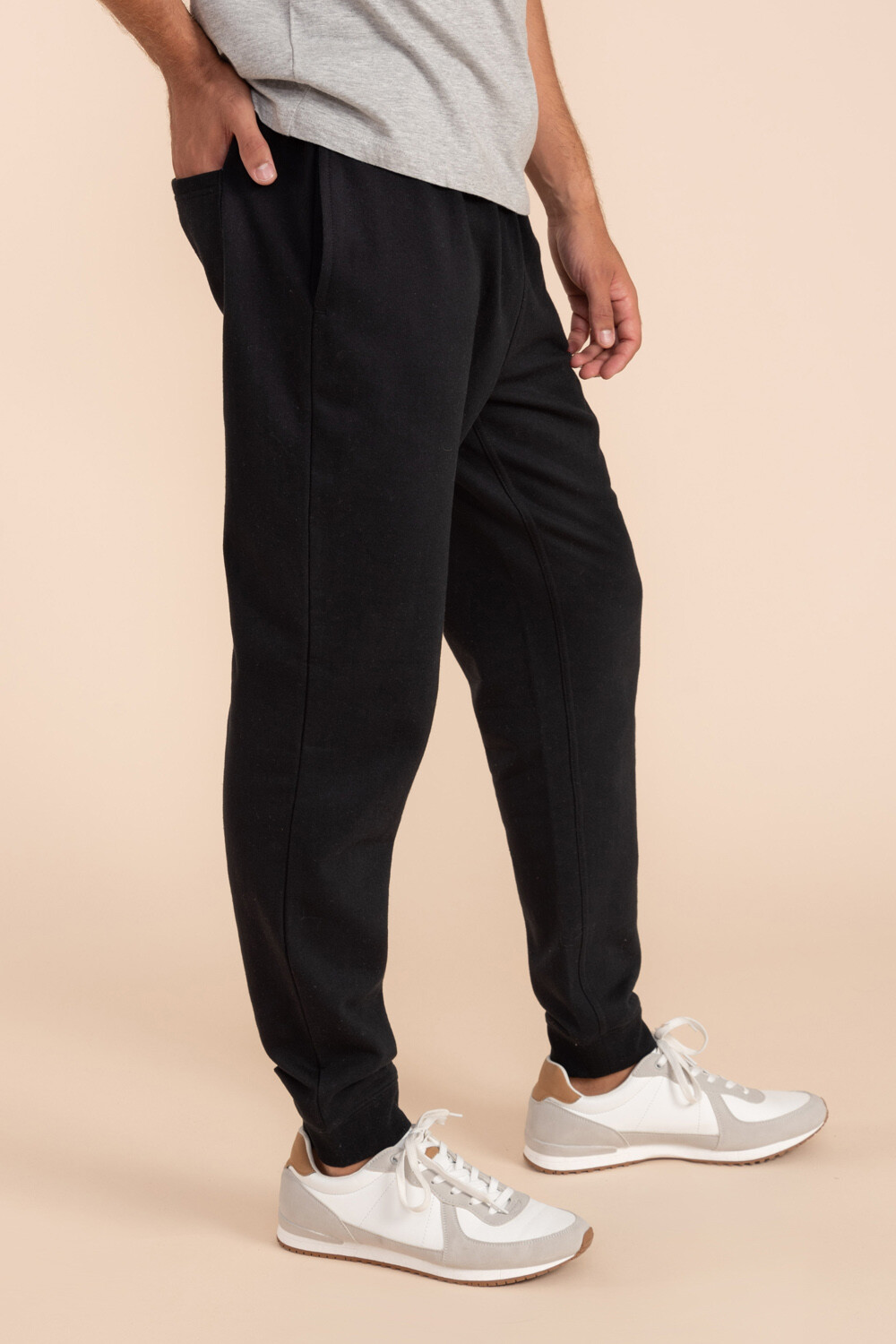 Pantal n deportivo con pu o Negro BAS Basic Simple