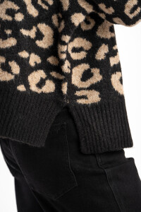 Sweater Animal Print Negro