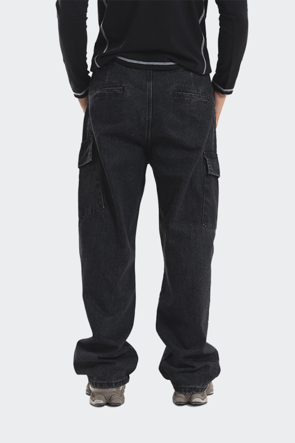 Pantalón Pulau Denim Cargo Negro