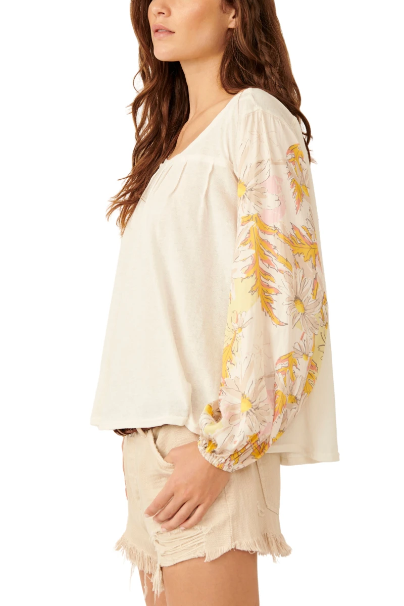 PICKING PETALS TOP Marfil