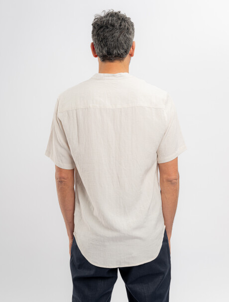 Camisa m/c cuello mao blanco