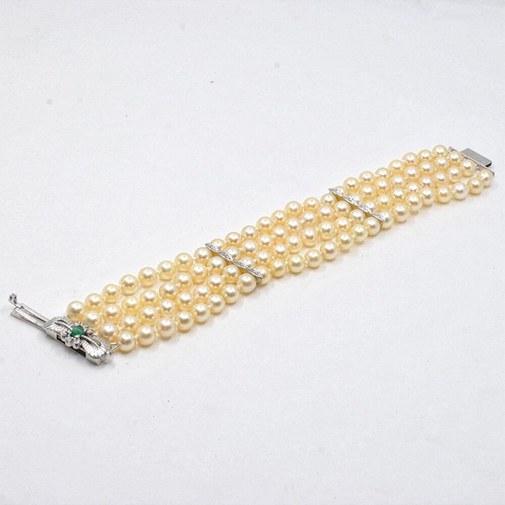 Pulsera Perlas De Cultivo 4 Hilos Con Broche En Oro 18K Blanco, Pasadores, Brillantes Y Esmeraldas. Pulsera Perlas De Cultivo 4 Hilos Con Broche En Oro 18K Blanco, Pasadores, Brillantes Y Esmeraldas.