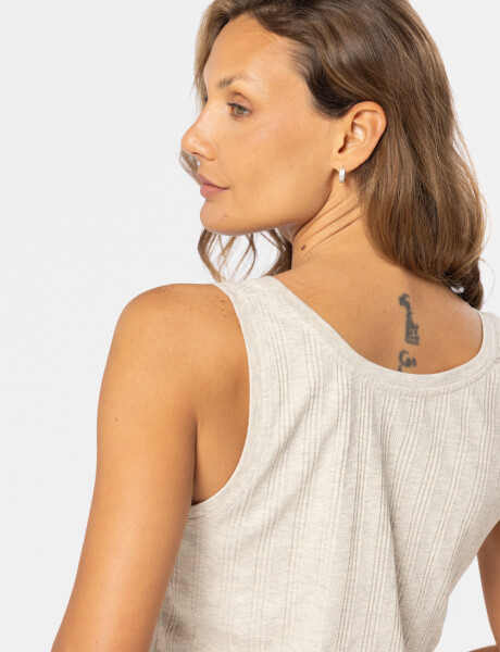 MUSCULOSA RIB CON BOTONES Beige