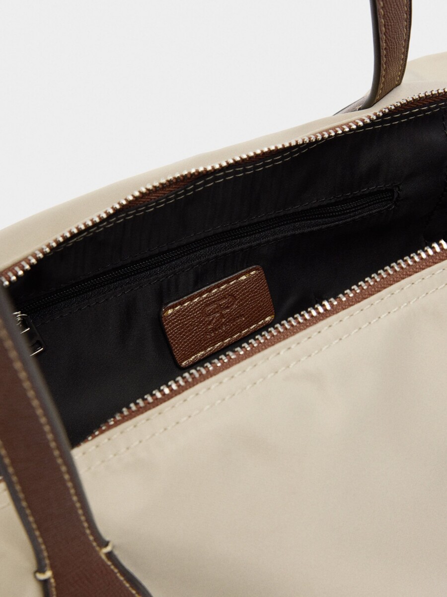 Bolso Shopper Liso De Nylon crudo