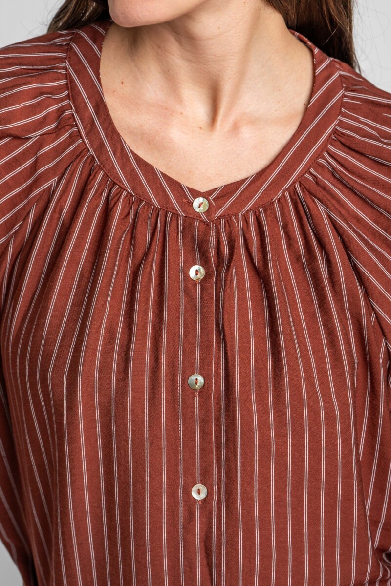Blusa A Rayas Chocolate