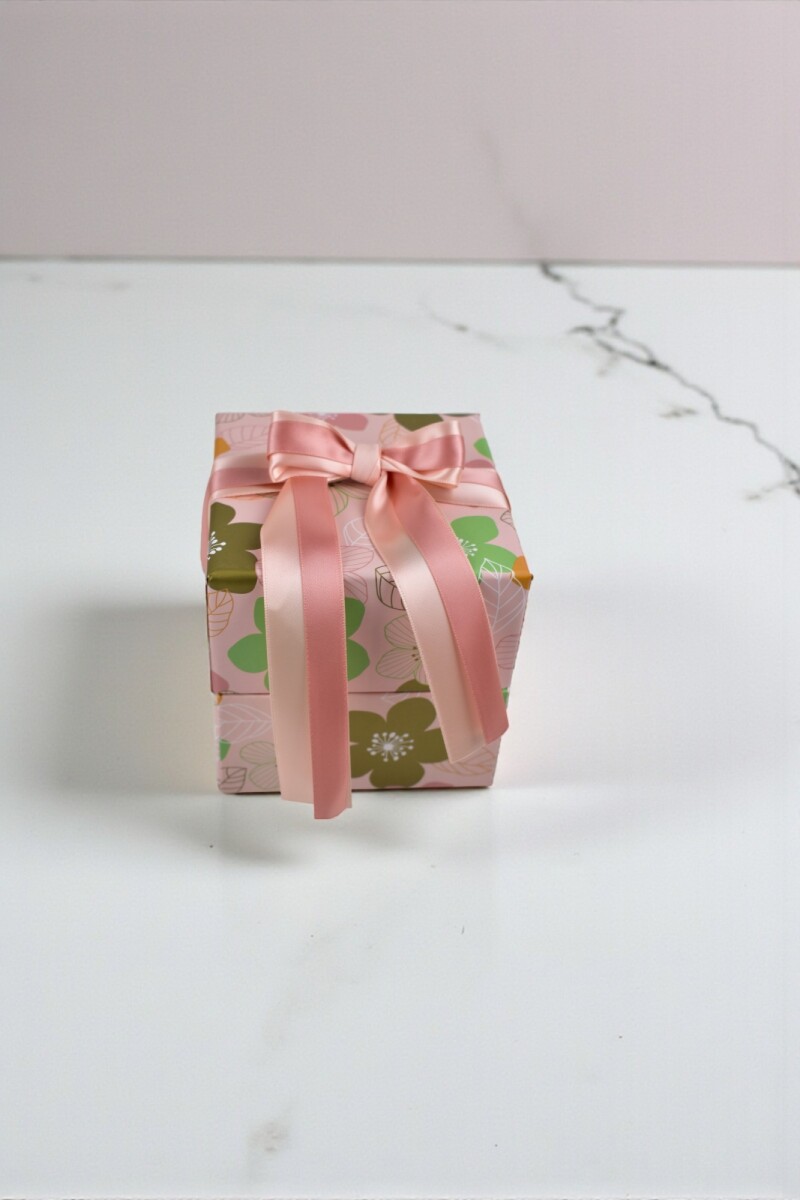 Caja Rigida 12,5 x12,5 con lazo - Diseño 3 