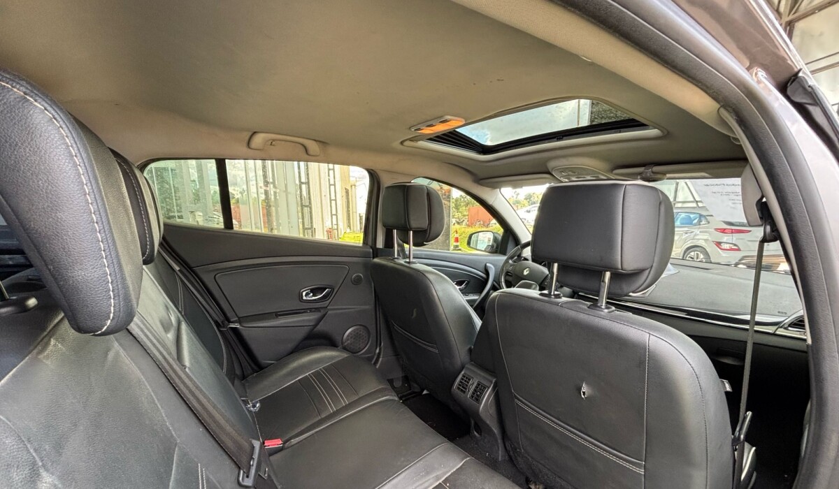 Renault Megane 2,0 AT Privilege - 2015 Renault Megane 2,0 AT Privilege - 2015