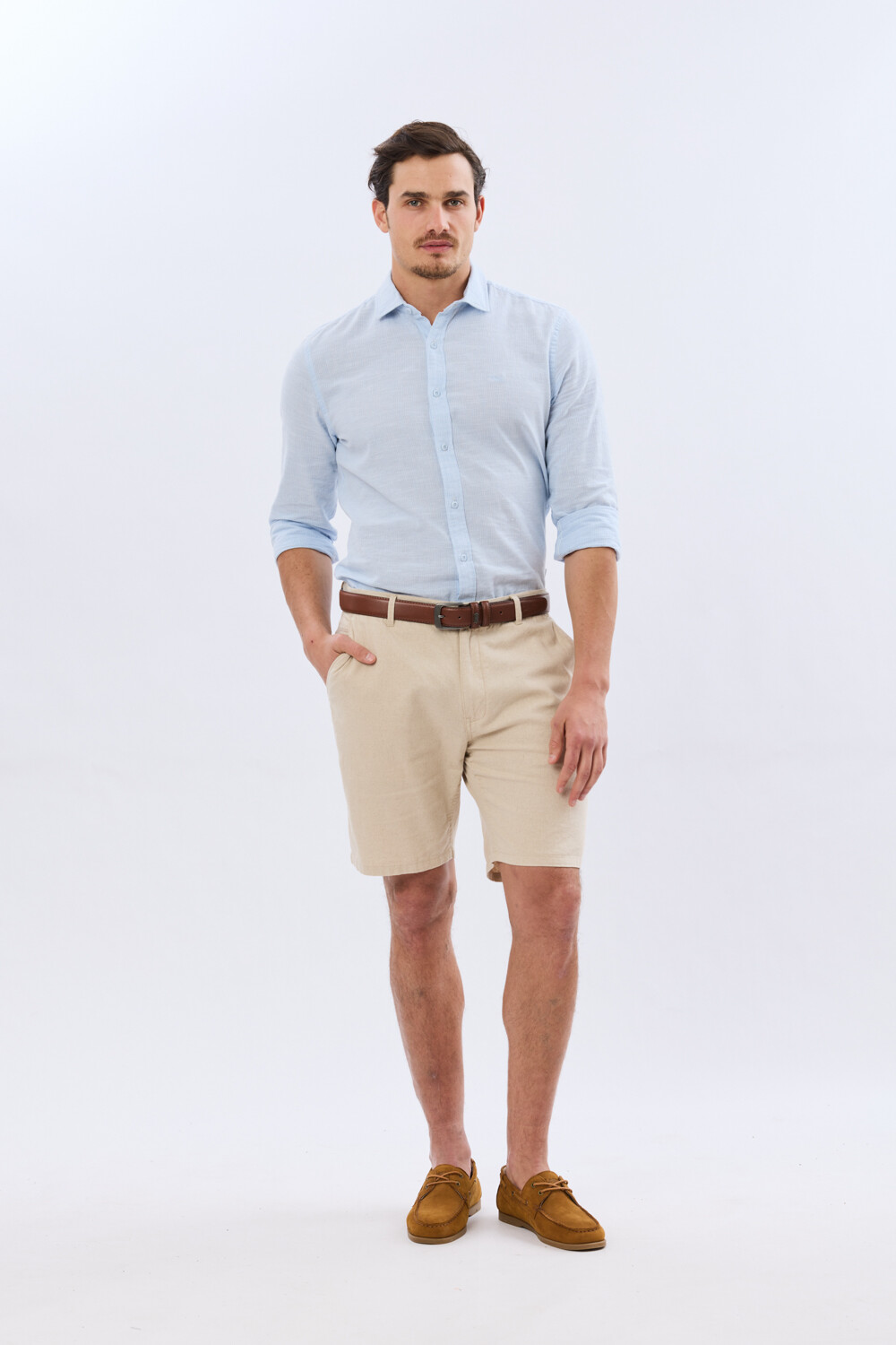 BERMUDA CLASICA DE LINO Beige
